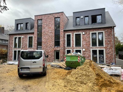 Neubau-Erstbezug-Königsallee, 1. OG mit Balkon in Bochum-Wiemelhausen