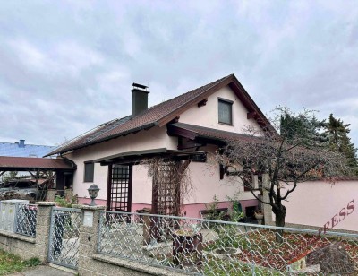 Wunderschöner Familienwohnsitz mit großem Garten, auf 2 Parzellen teilbar ( PREISREDUZIERT)