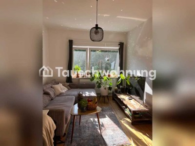 Tauschwohnung: Schöne Altbauwohnung mit Holzfußboden und Balkon und EBK