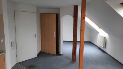 Geschmackvolle, gepflegte 1-Zimmer-Dachgeschosswohnung in Erlangen