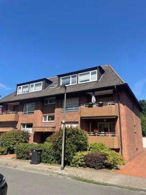 Schöne Dachgeschoßwohnung mit Loggia