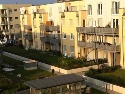 Geräumige 3 -Zimmer-Wohnung mit großer Terrasse und kleinem Mietergarten