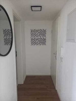 Helle & Freundliche 2-Zimmer-EG-Wohnung mit Balkon und EBK in Stuttgart - Befristet bis 31.01.2026