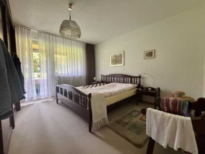 ++ helle 2,5 Zimmerwohnung mit Balkon in guter Lage in Stuttgart-Plieningen ++