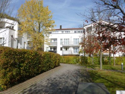 Freundliche 2-Zi.-Wohnung mit Südwestausrichtung und Balkon in Unterföhring.