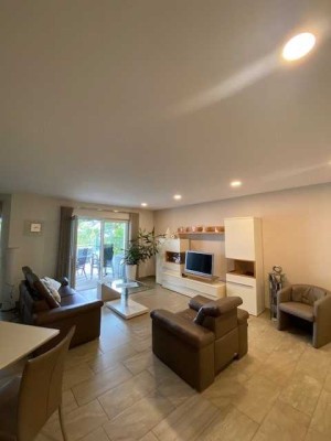 barrierefreie hochwertige 3,5-Raum-EG-Wohnung in SB