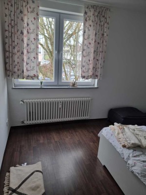 Schöne 4 Zi. Teilmöbilierte Wohnung Bonn Duisdorf