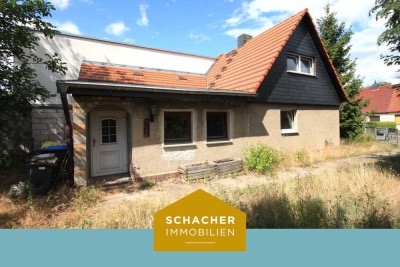 Zur Sanierung: Charmante Doppelhaushälfte aus den 1930er-Jahren in der beliebten Handwerkersiedlung