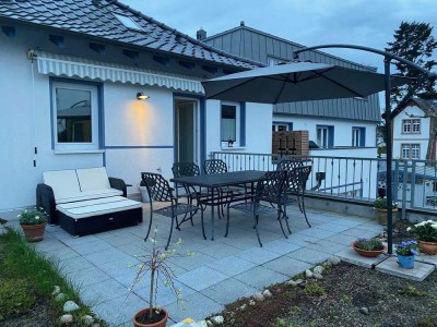 Von Privat: Top Lage  4-Zi. Maisonette mit Dachgarten