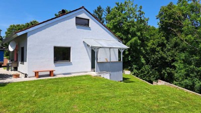 Freistehendes Einfamilienhaus (Idyllisches Landhaus) in Offenhausen
