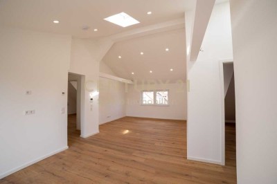 Hohe Decke kombiniert mit moderner Ausstattung – ankommen und wohlfühlen! 3-Zimmerwohnung mit Balkon