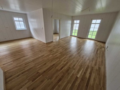 2 Zimmer Erdgeschoss Wohnung in Ranstadt mit Badewanne und Dusche und in ökologischer Holzbauweise