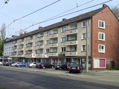 Schöne 3-Zimmerwohnung mit Balkon und Einbauküche