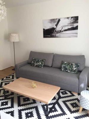 Stilvolle, sanierte 1,5-Zimmer-Wohnung mit Balkon und EBK in Velten
