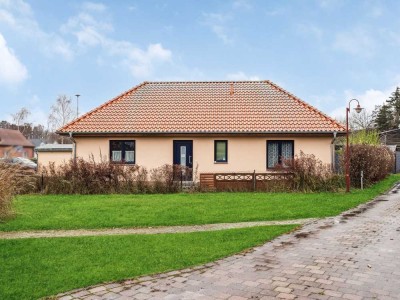 Sie entscheiden: Ein- oder Zweifamilienhaus - Bungalow in Lancken-Granitz auf Rügen