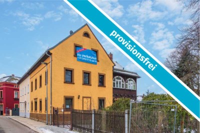 PREISHIGHLIGHT: Sanierungswürdiges Innenstadthaus in Limbach-Oberfrohna wartet auf Ihre Ideen!