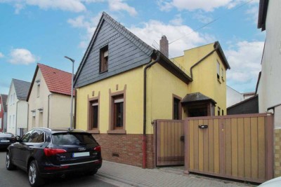MFH mit 2 Einheiten und Wertsteigerungspotenzial in Vorstadtlage zur flexiblen Nutzung