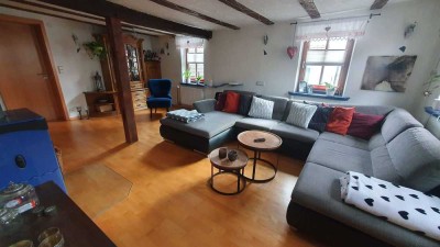 Charmante Maisonette im Fachwerkstil – 5-Zimmer-Wohntraum mit Einbauküche, Balkon & Stellplatz
