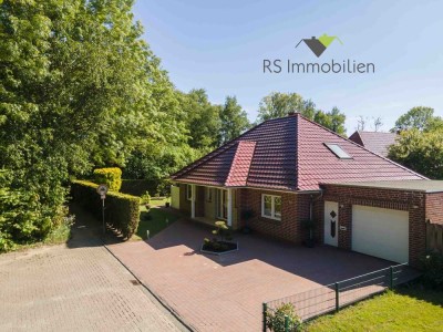 Lust auf Natur und Stadtnähe? Hier ist es möglich! Bungalow mit Garage sucht neuen Eigentümer