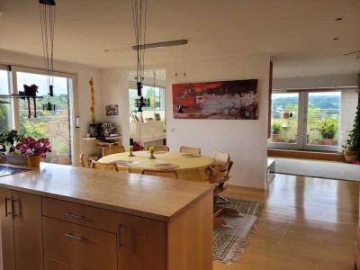 Exklusives 4-Zimmer-Penthouse mit Skylineblick