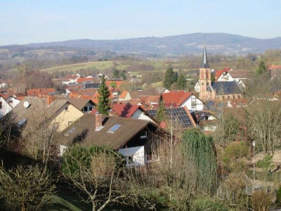 Ansprechende 3-Zimmer-EG-Wohnung mit Balkon und Einbauküche in Rimbach, Bergstraße, OT Zotzenbach