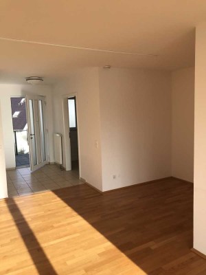 Schöne, helle lichtdurchflutete 2 Zimmerwohnung in der Seniorenanlage 60+ in Heusenstamm