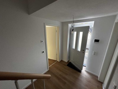 Erstbezug mit Smart Home! 2,5 Zimmer Maisonettenwohnung mit Balkon in Laupheim