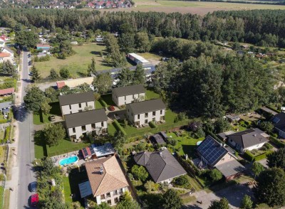 Neubau-Doppelhaus in Bernau - Inkl. Fußbodenheizung, Terrasse, Grundstück, zwei Stellplätzen usw.