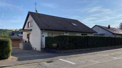 Gemütlich und großzügig Wohnen unterm Dach
