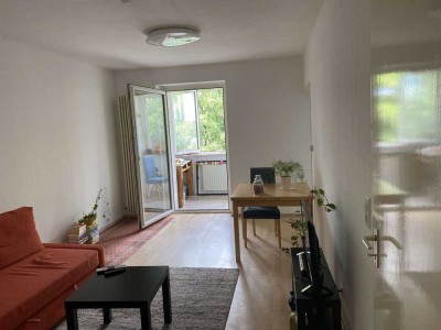 Helle 2-Zimmer Wohnung mit Balkon in Uninähe