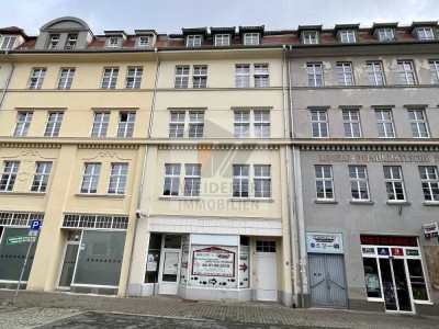 Wohnen im Zentrum! Gemütliche 2-Raum Dachgeschoss mit Badewanne!