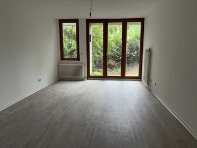 Schöne helle Wohnung für kleine Familie mit neuem Bad und 2 Terrassen!