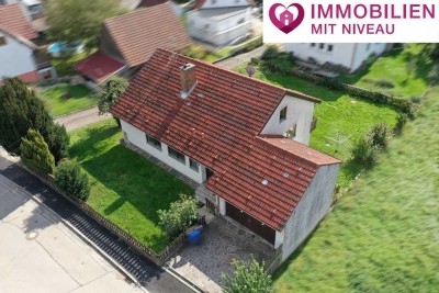 Liebe auf den ersten Klick! Einfamlienhaus mit Einliegerwohnung in Haunsheim!