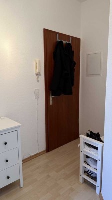 Helle Dachgeschosswohnung mit Blick auf das Siebengebirge – verfügbar ab 01.12.2025