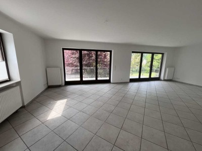 Wohnung mit großem Balkon und Einbauküche in Tawern zu vermieten