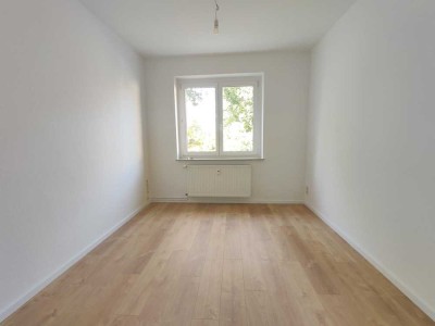 Hochparterre 2-Raumwohnung in ruhiger Lage + Laminat