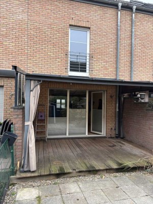 Gepflegtes Reihenhaus mit 4 Zimmern in Bergisch Gladbach