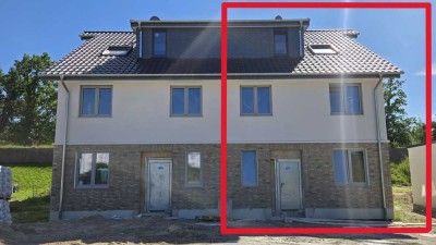 Familienfreundliche Neubau-Doppelhaushälfte zu vermieten