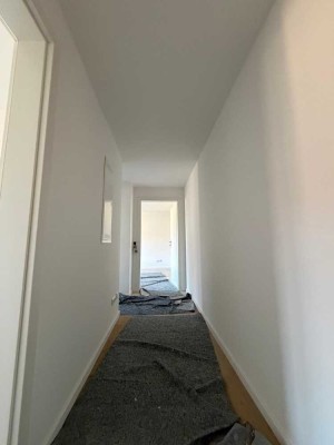 Augsburg - Göggingen | 2 ZKB | Komplett neu saniert | modernes Design | Balkon