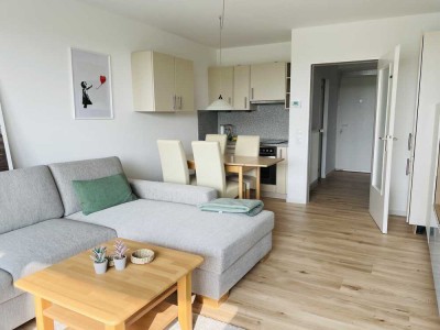Frisch renovierte Ferienwohnung am Deich - inkl. neuem Inventar, Stellplatz, Schwimmbad und Sauna!