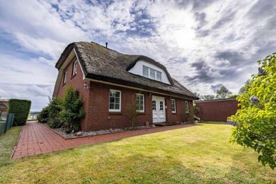 Reetdachhaus mit Lage am See (Videobesichtigung)