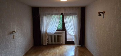 Freundliche 5-Zimmer-Wohnung mit Balkon und EBK in Großbottwar
