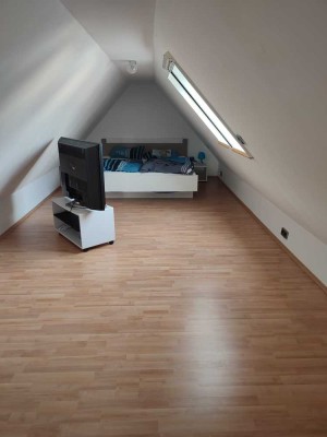 Geschmackvolle, gepflegte 3-Zimmer-Wohnung mit EBK in Nürnberg