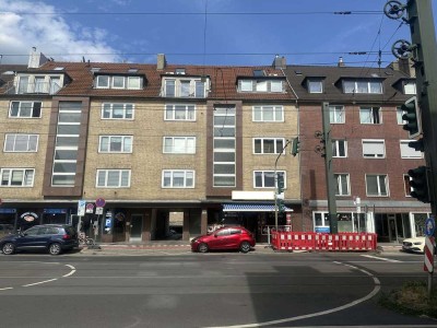 Solides Mehrfamilienhaus mit einer Gewerbeeinheit in zentraler Lage von Düsseldorf