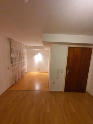 Exklusive, gepflegte 1,5-Raum-EG-Wohnung in Magstadt