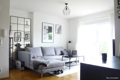 Altbau-Singlewohnung mit Balkon sucht netten Nachmieter*in!