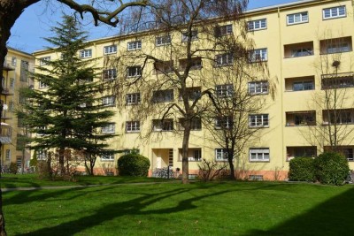 NEU: Wunderschöne 2,5 Zi Wohnung frei ab 01. Dezember Nähe Uniklinik