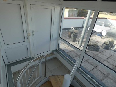 Einzigartig! 2-Zimmer-Wohnung mit privater Dachterrasse & Weitblick über die Wälder von Rathenow