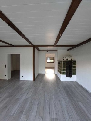 Erdgeschosswohnung mit Garten, Terasse, Fußbodenheizung, 400m vom Kahler See