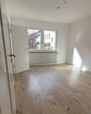 Frisch renovierte Wohnung im Herzen Oberhausens – Ihr neues Zuhause mit Charme und Stil!